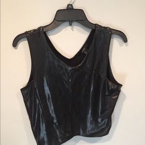 Forever 21 vneck crop